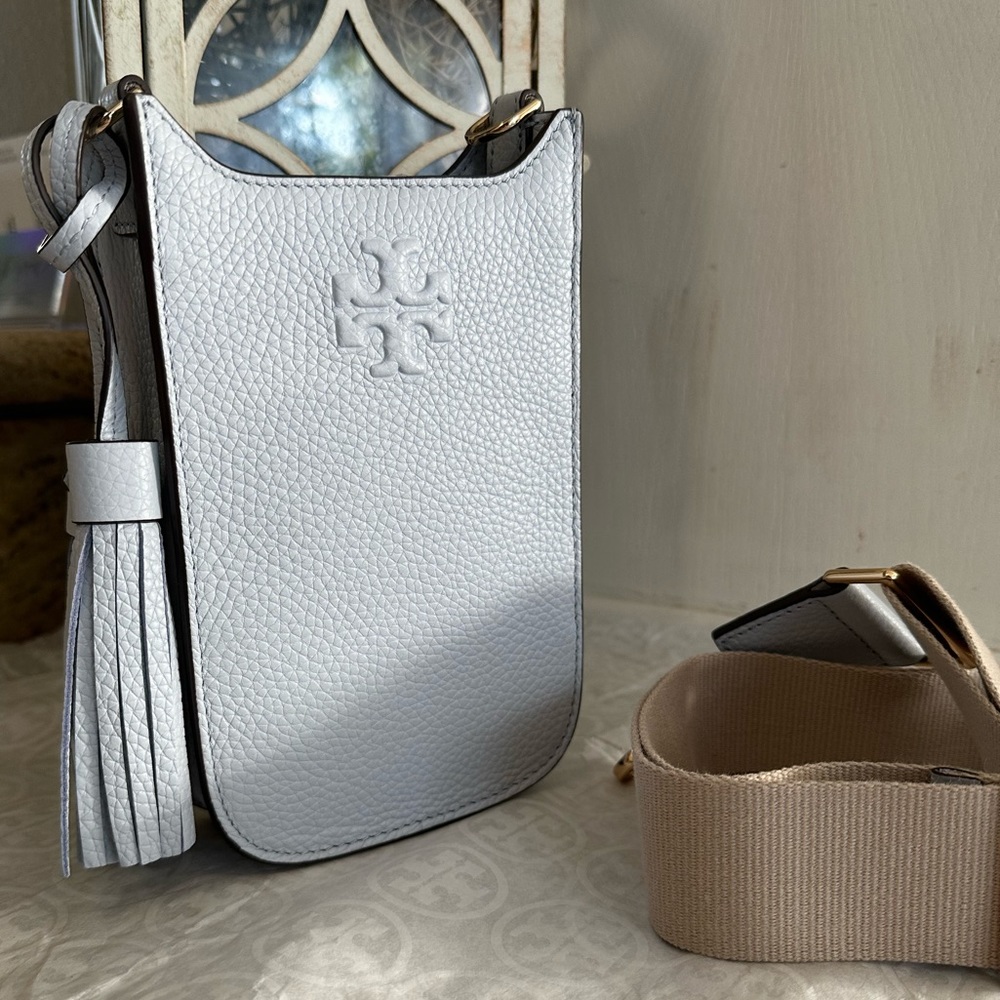 New Tory Burch Thea cellphone crossbody thick strap - Picture 1 of 6